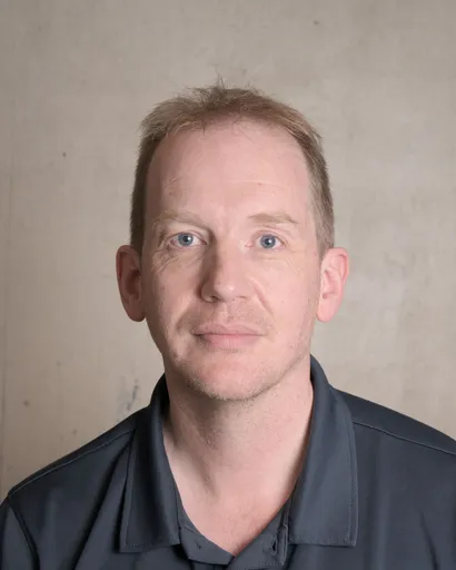 Dr Daniel Royston headshot